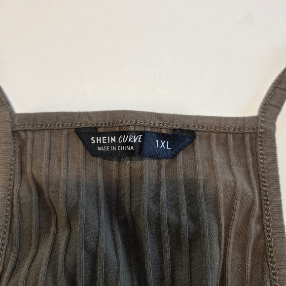 Shein Curve Olive Green Ribbed Cropped‎ Tank Top - Picture 3 of 6